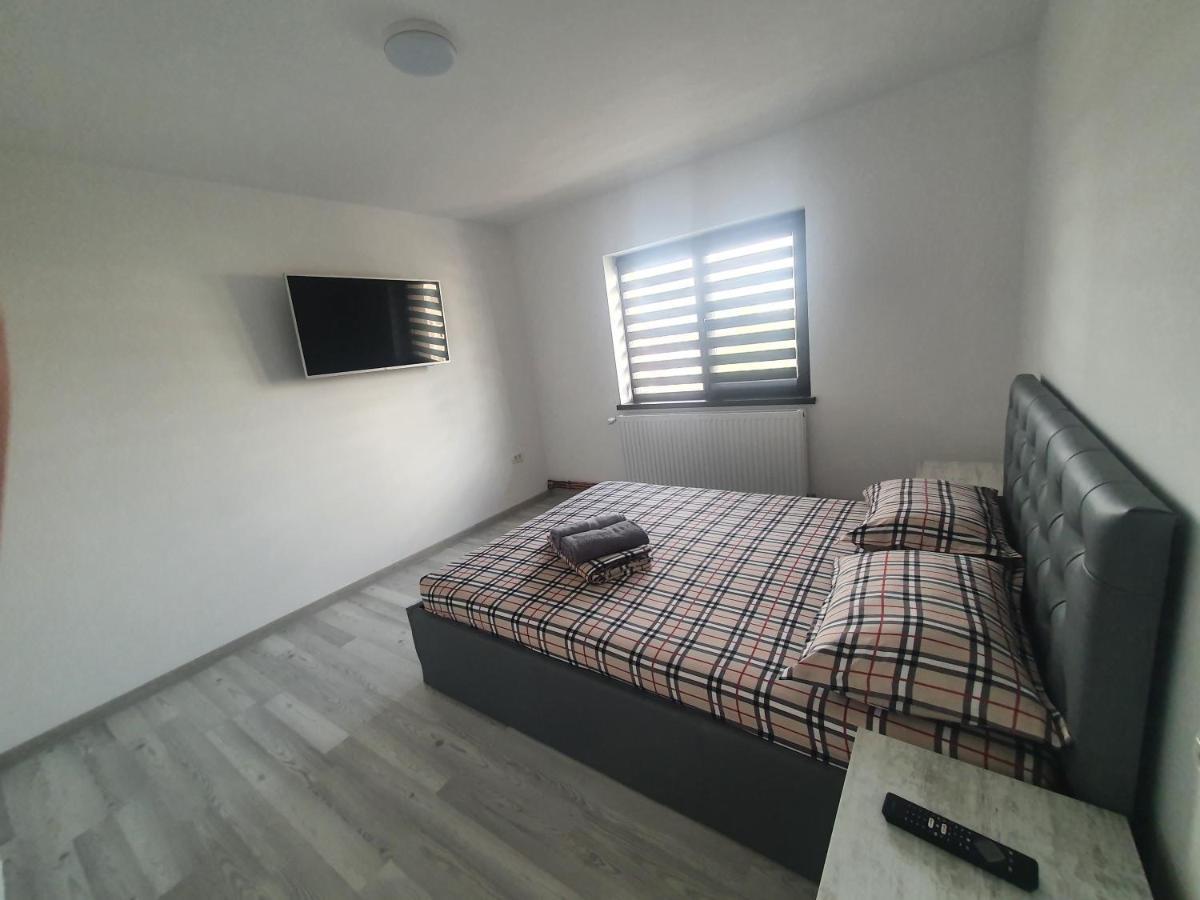 Apartament Nicole Куртя-де-Арджеш Экстерьер фото